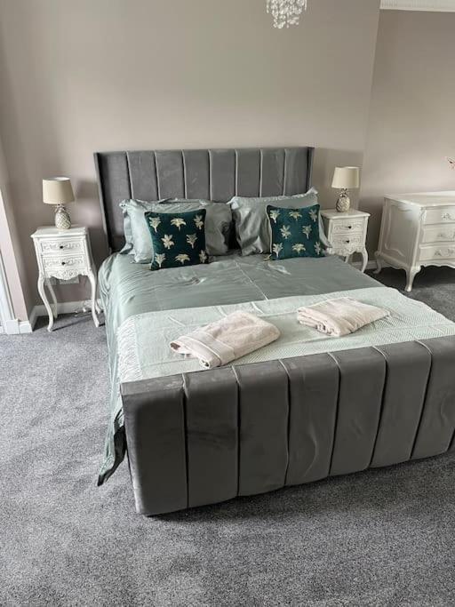Cameron Coach House Modern Property In Murrayfield Edinburgh Ngoại thất bức ảnh